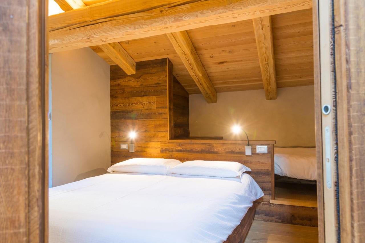 La Placette - Albergo Diffuso E Trattoria Usseaux Eksteriør bilde
