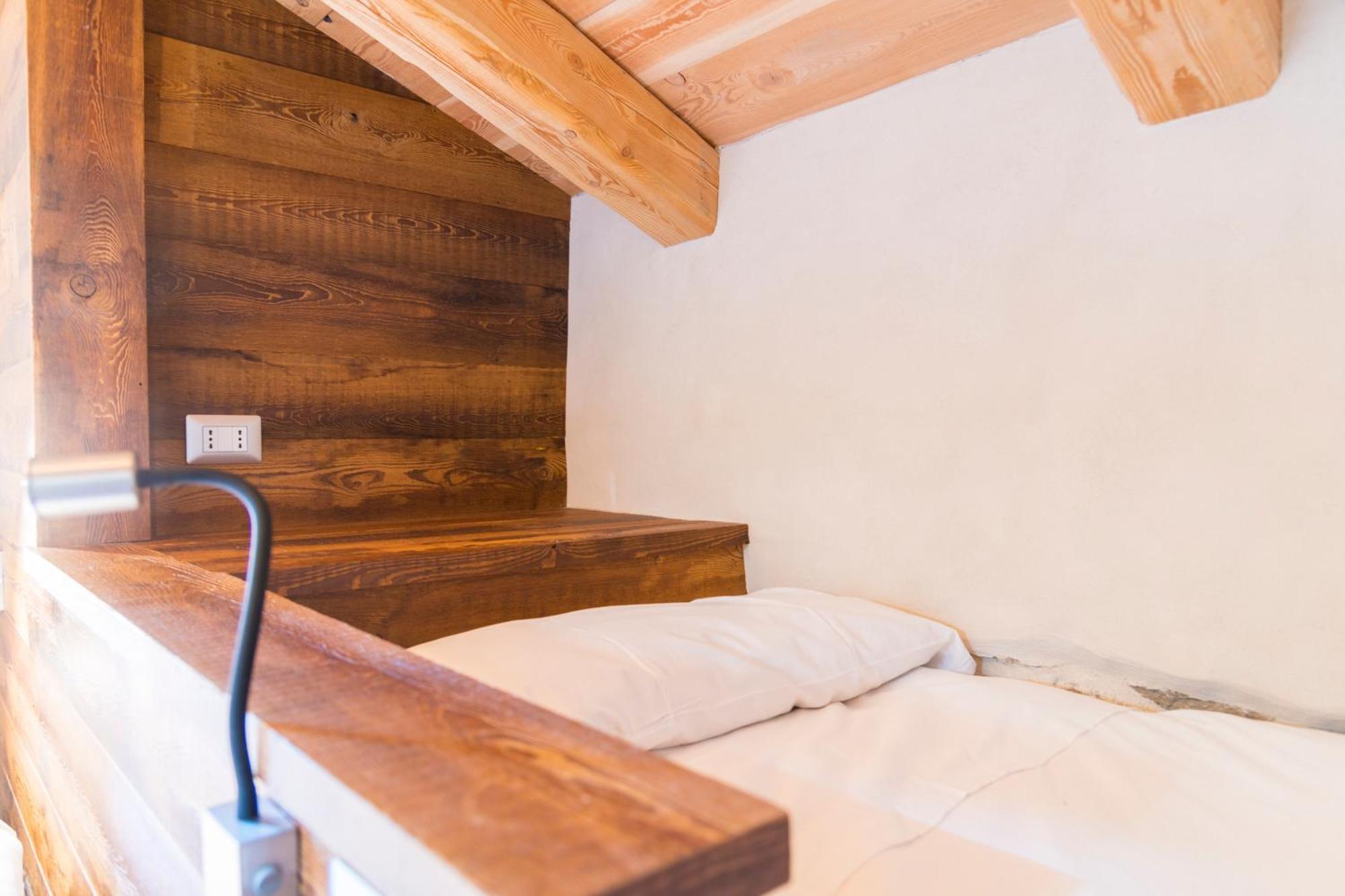 La Placette - Albergo Diffuso E Trattoria Usseaux Eksteriør bilde