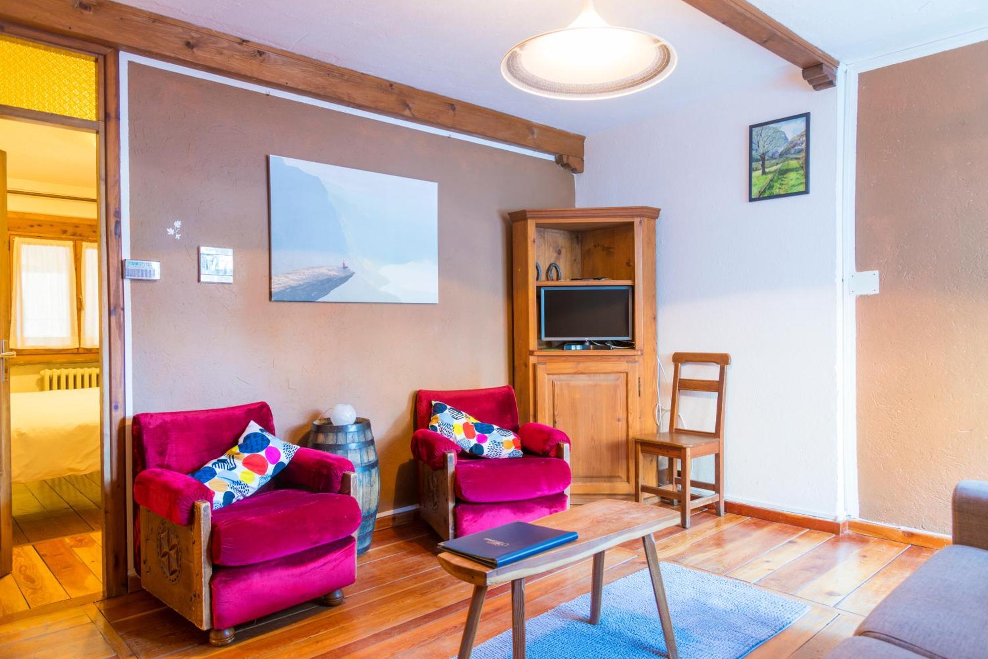 La Placette - Albergo Diffuso E Trattoria Usseaux Eksteriør bilde