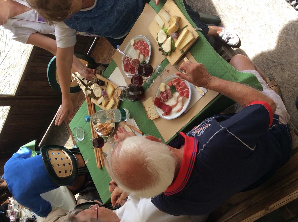 La Placette - Albergo Diffuso E Trattoria Usseaux Eksteriør bilde